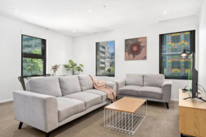 Modern 3-Bedroom Apartment in Prime Location